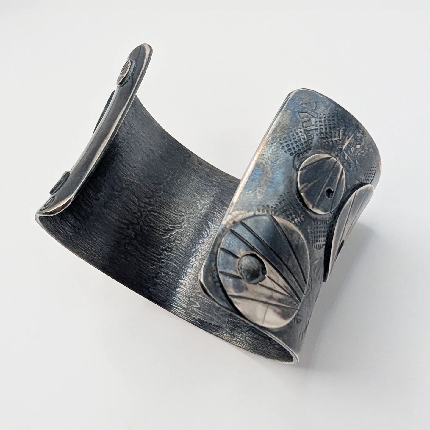VS6667 "Distant constellations” Sterling wide cuff by Valerie Smith