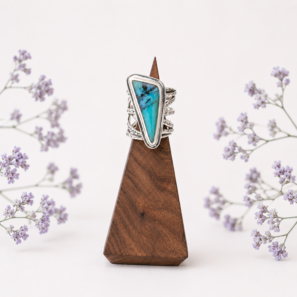 VS137 Ring by Valerie Smith